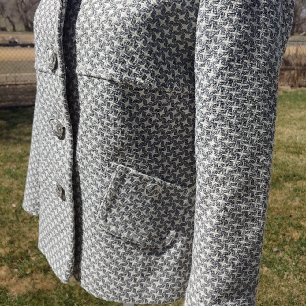 Pretty Gray Button Up Jacket With Big Buttons - image 4